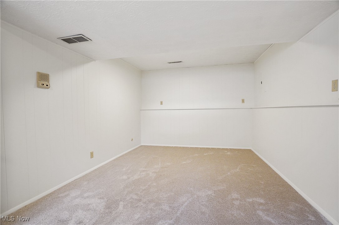 Oakhurst Manor - Residential