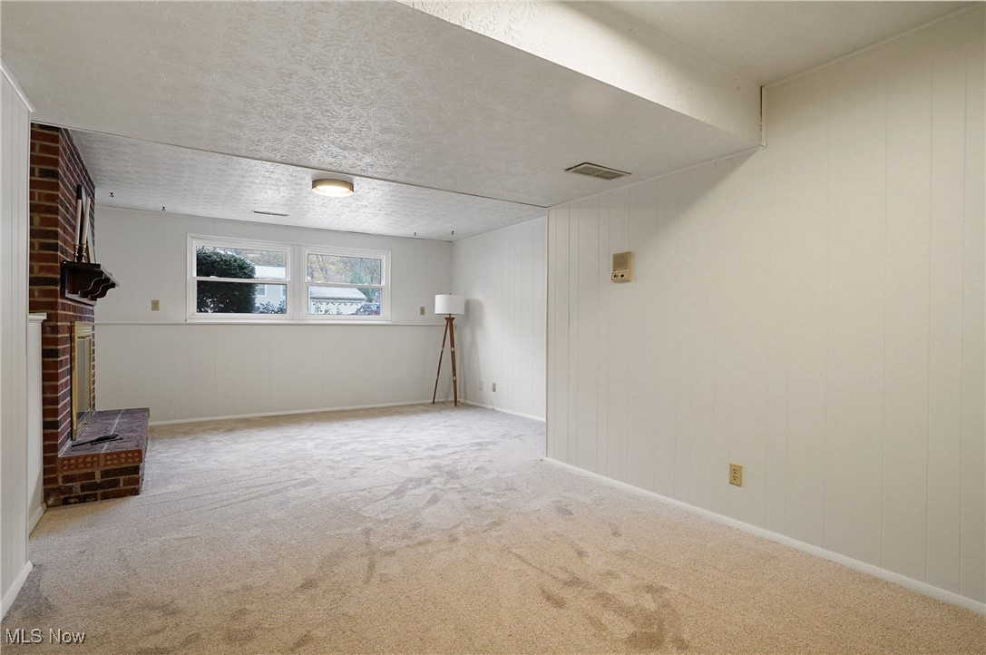 Oakhurst Manor - Residential