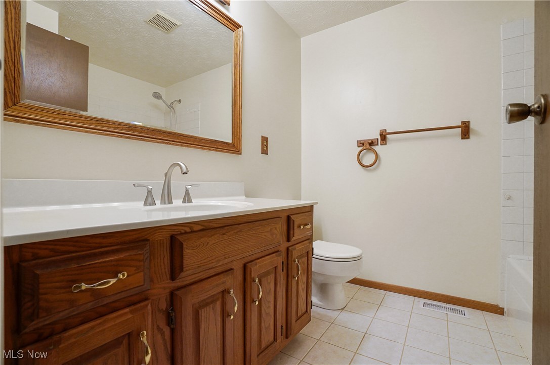 Oakhurst Manor - Residential