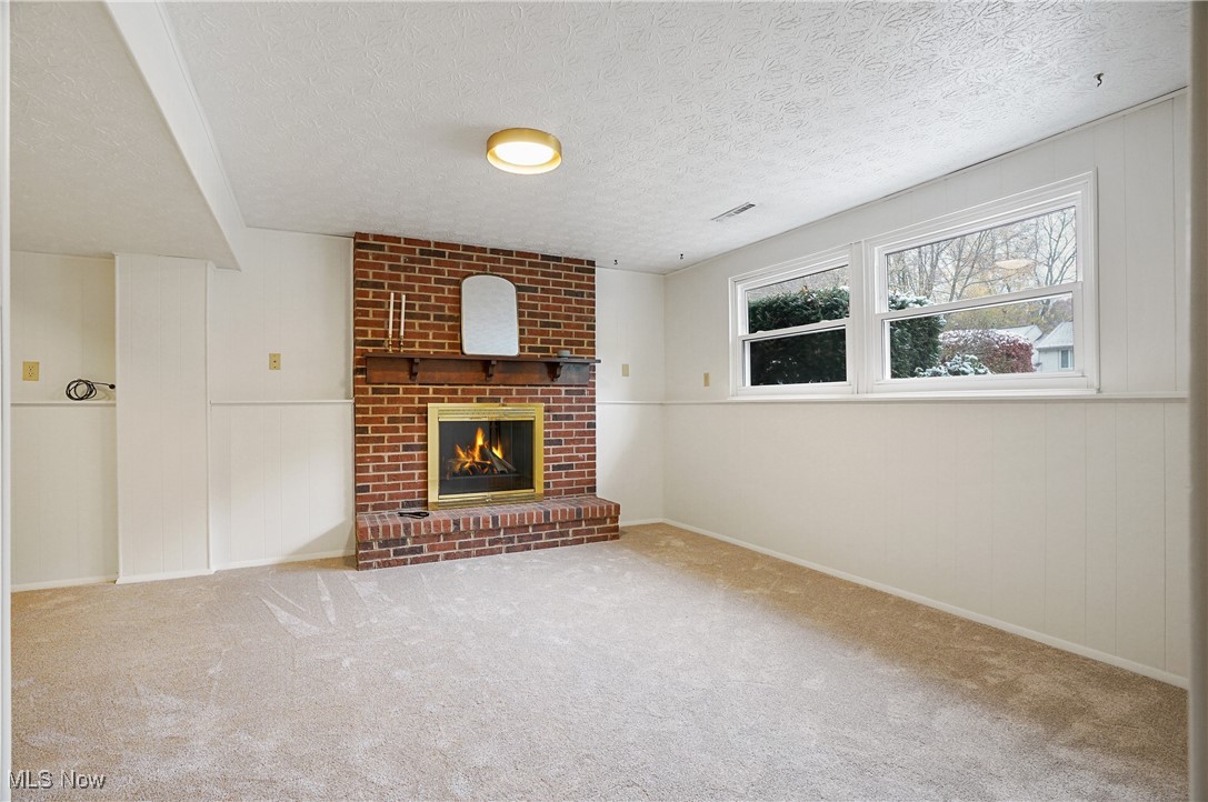 Oakhurst Manor - Residential