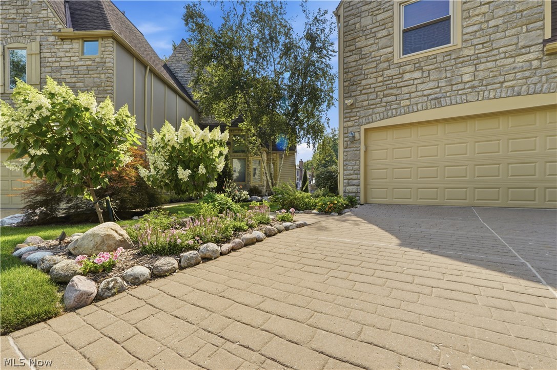 4262 Vilamoura Drive