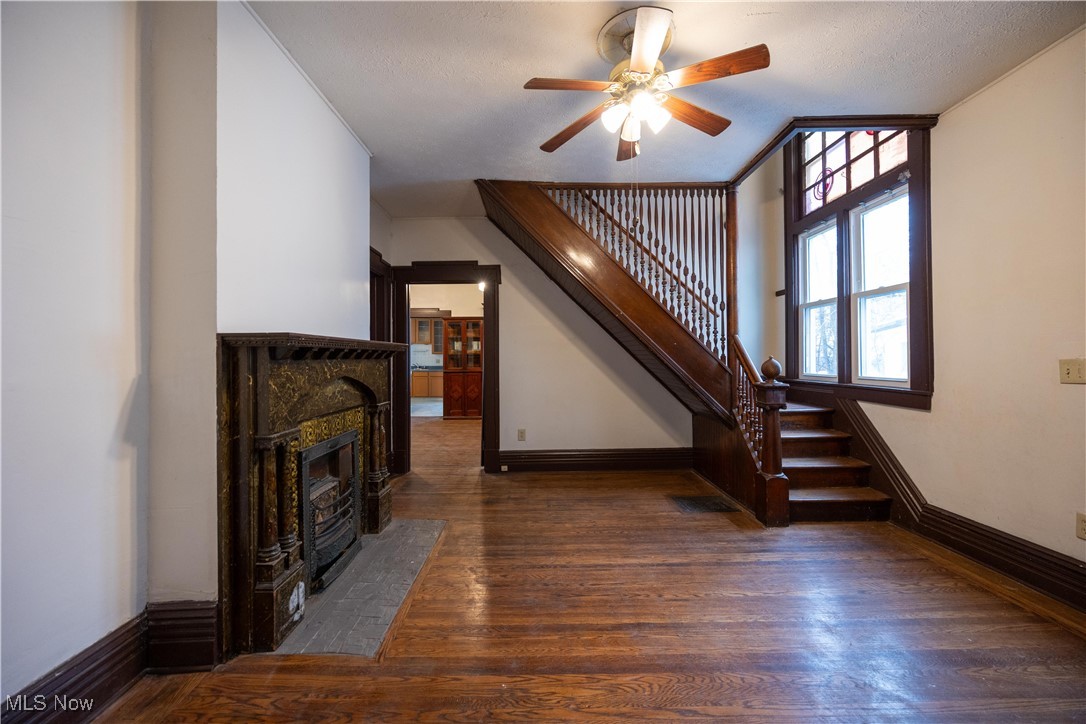 Linwood Ave - Residential