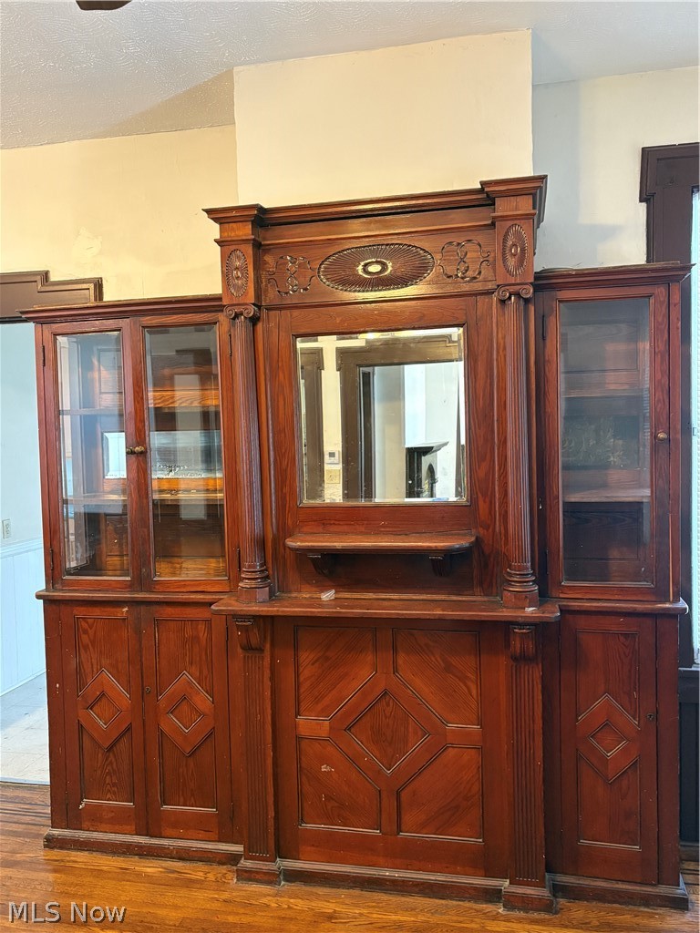 Linwood Ave - Residential