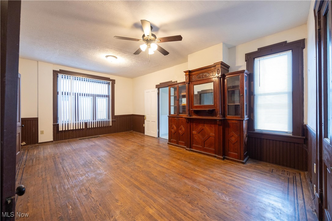 Linwood Ave - Residential