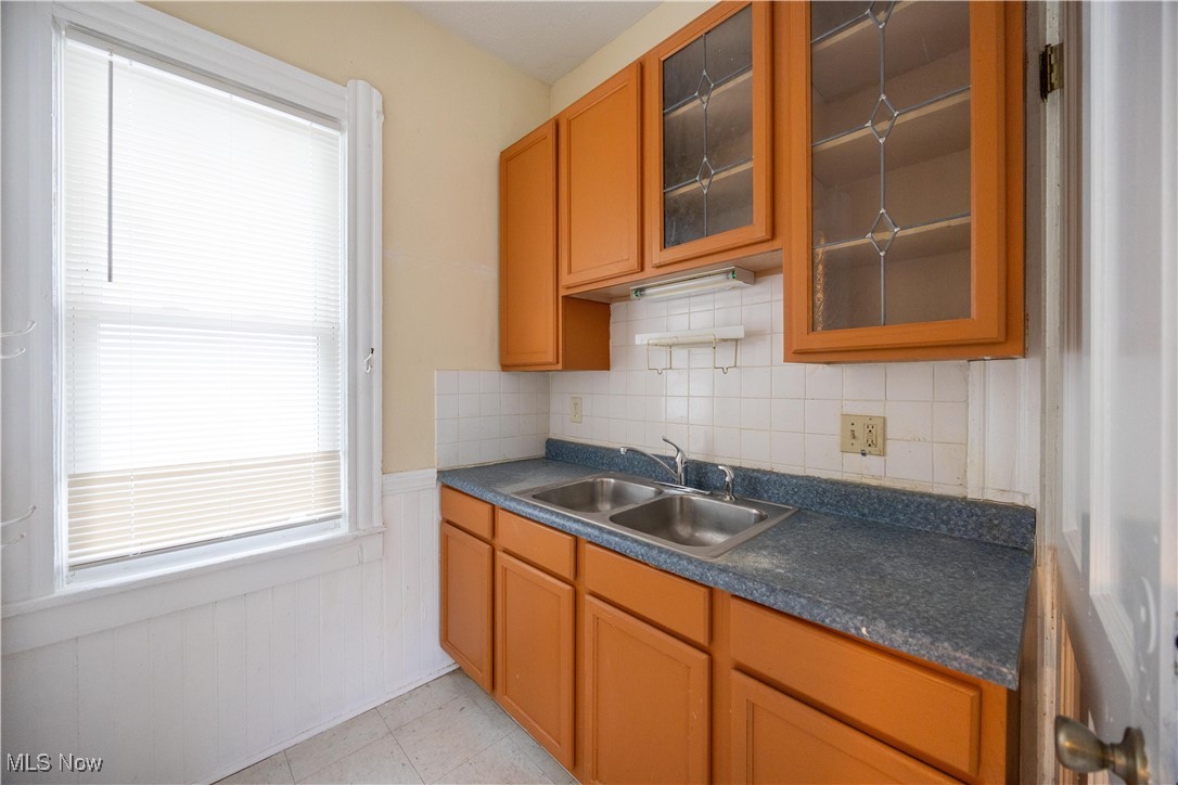 Linwood Ave - Residential