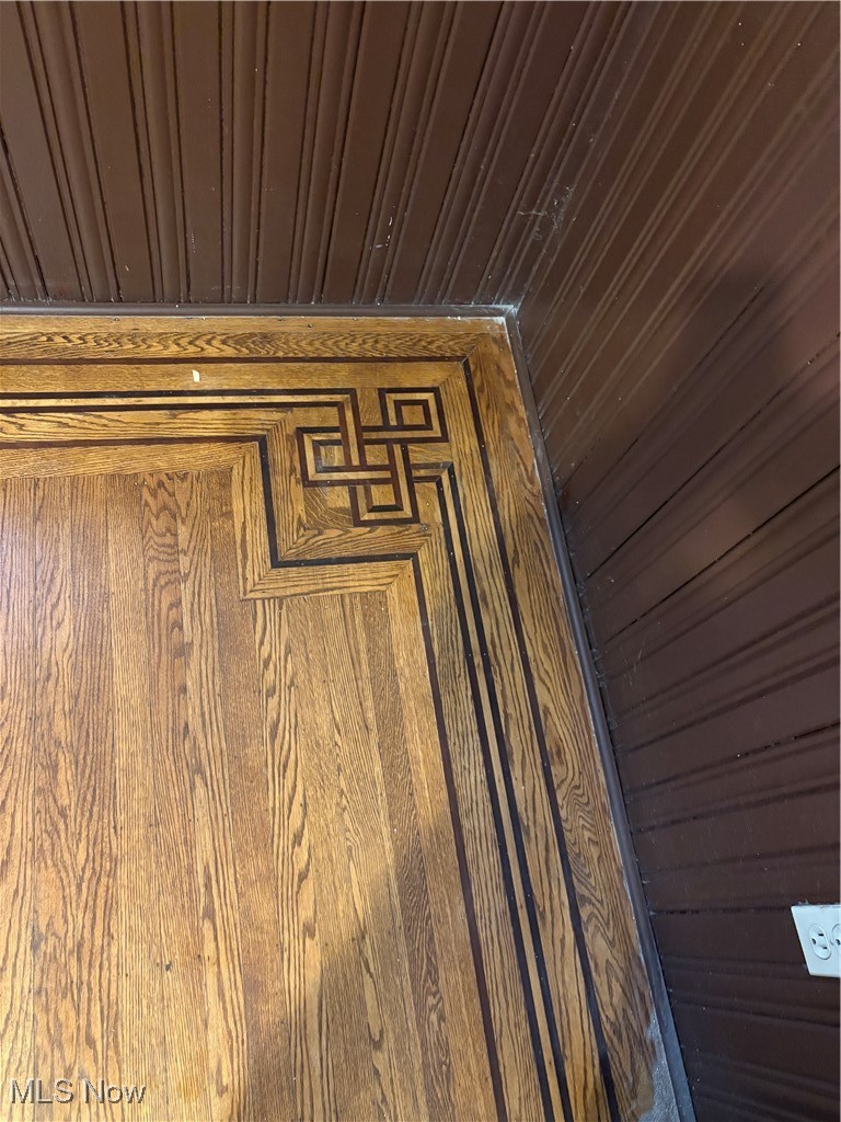 Linwood Ave - Residential