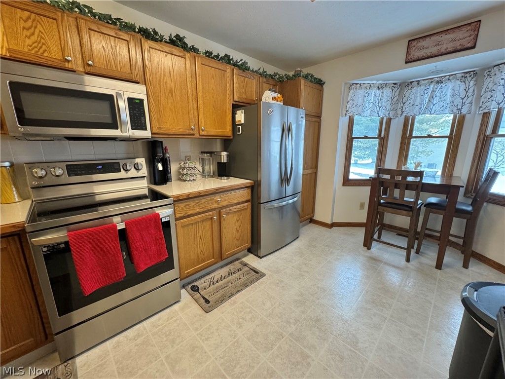 Photo of 2518 Woodlawn Circle NW #42A, Canton, OH 44708 (MLS # 5185512)