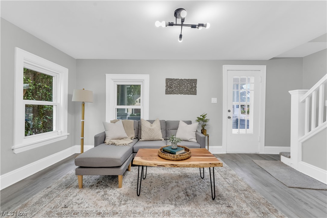 Mix King & Gibbs - Residential Lease