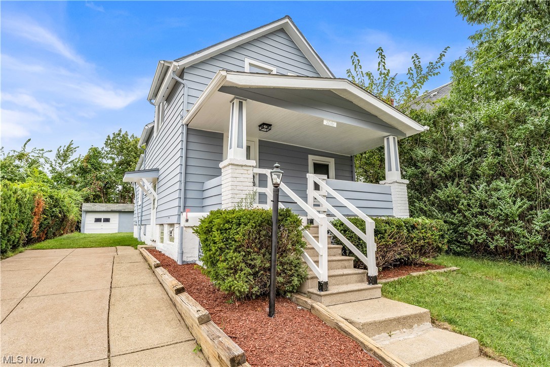 Mix King & Gibbs - Residential Lease