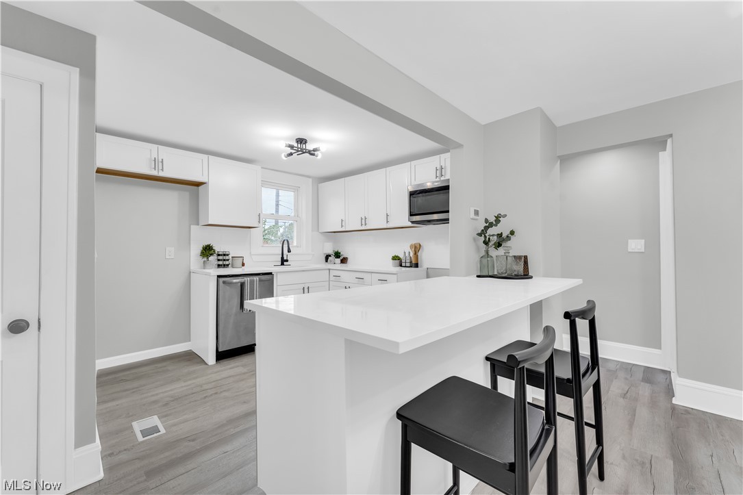 Mix King & Gibbs - Residential Lease