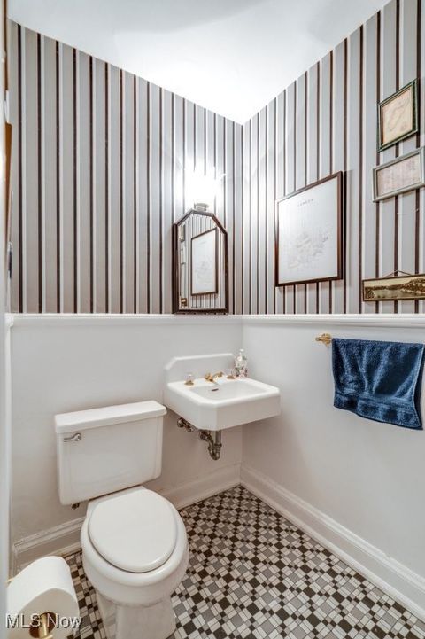 Tiny photo for 505 Ridgecrest Road, Akron, OH 44303 (MLS # 5174506)