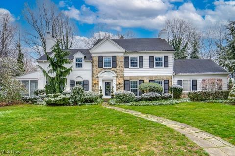 Photo of 505 Ridgecrest Road, Akron, OH 44303 (MLS # 5174506)