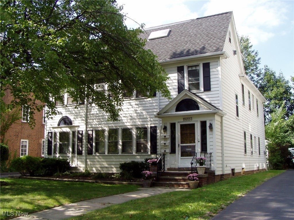 Large 3rd floor in historic Winslow district: 1 bedroom, living room, bath with new shower. Free washer and dryer in basement. Off street parking for one small car. Note: NO KITCHEN, but has kitchen area with room for microwave and mini fridge. Convenient to RTA rapid transit, bus lines, shopping, public library, and University Circle institutions. Perfect for one tenant. Sorry, no vouchers accepted. Pets considered with additional rent/deposit.