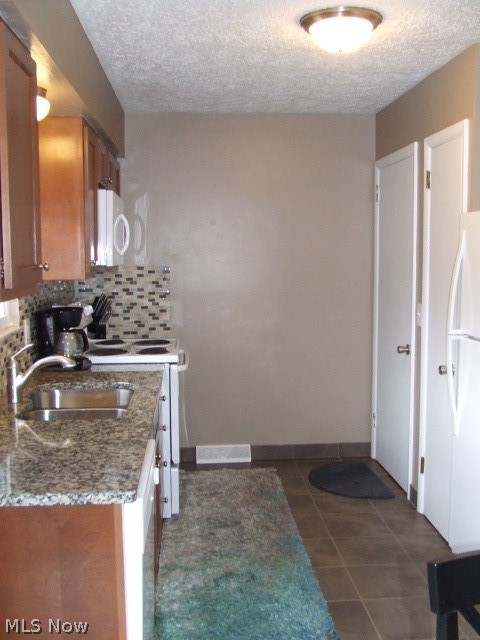 Hiwood Heights - Residential