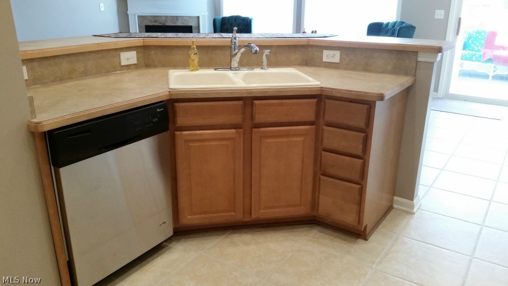 The Lakes of Franklin Mills - Residential