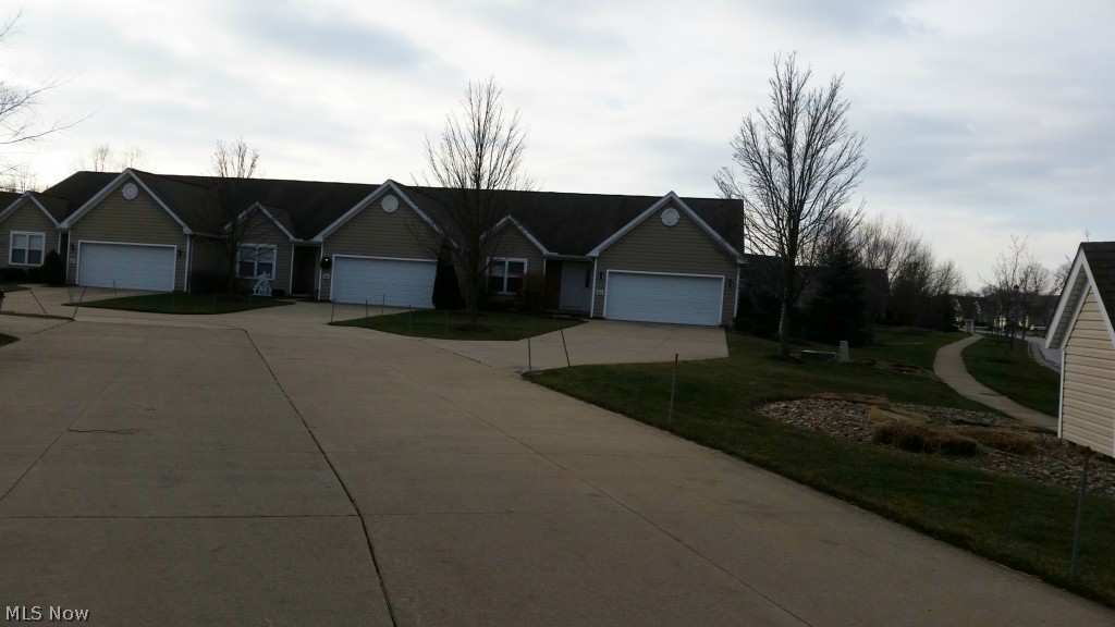 The Lakes of Franklin Mills - Residential