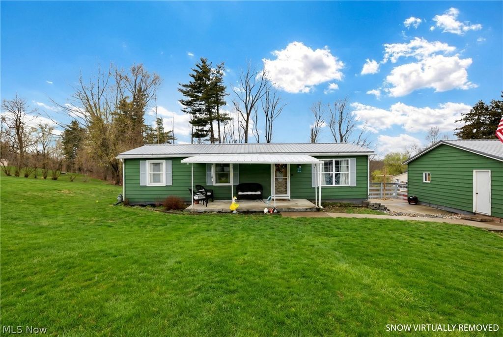 Photo of 66821 BARRETT HILL Rd, Cambridge, OH 43725 (MLS # 5188911)