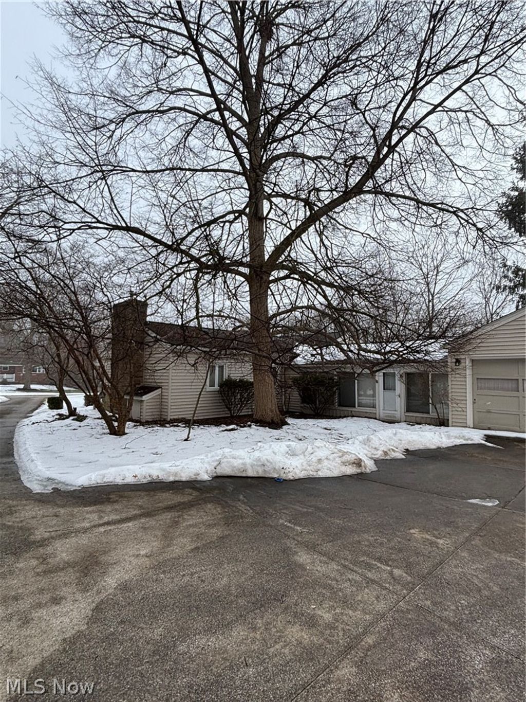 Photo of 726 Hughey Drive, Kent, OH 44240 (MLS # 5187261)