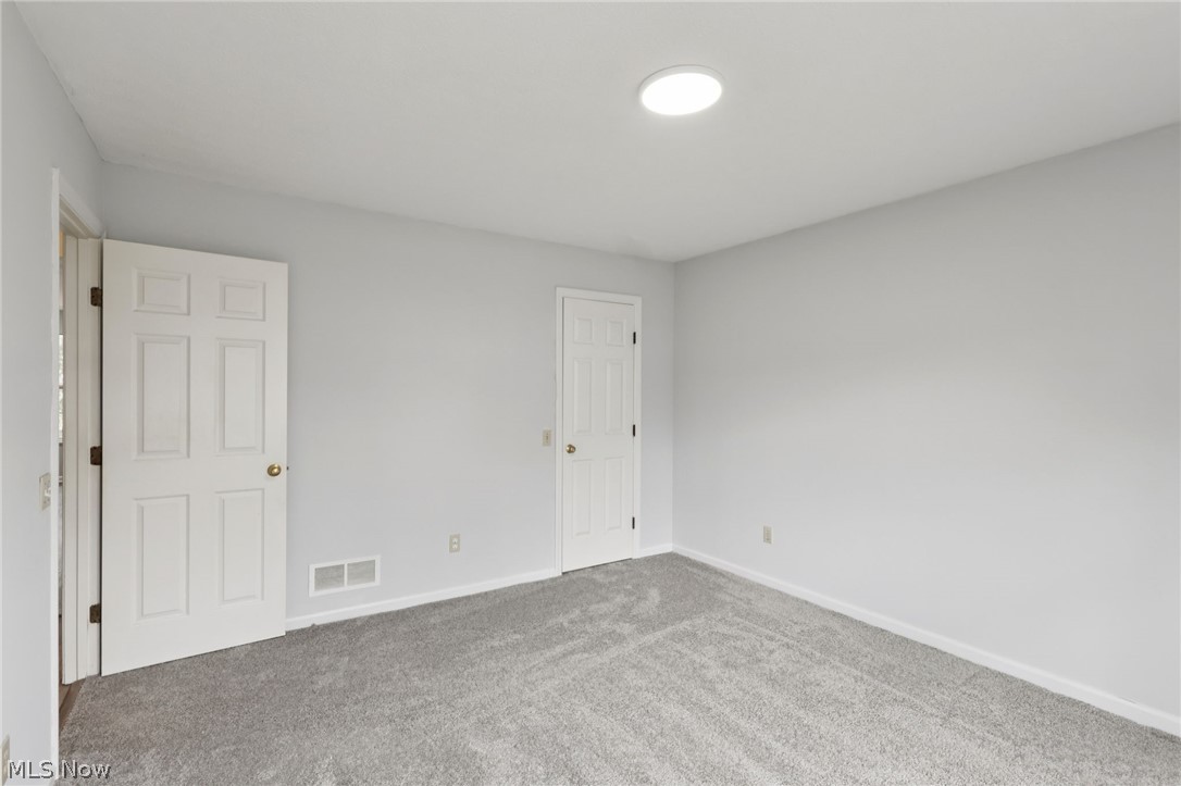 Settlers Village Condo - Residential