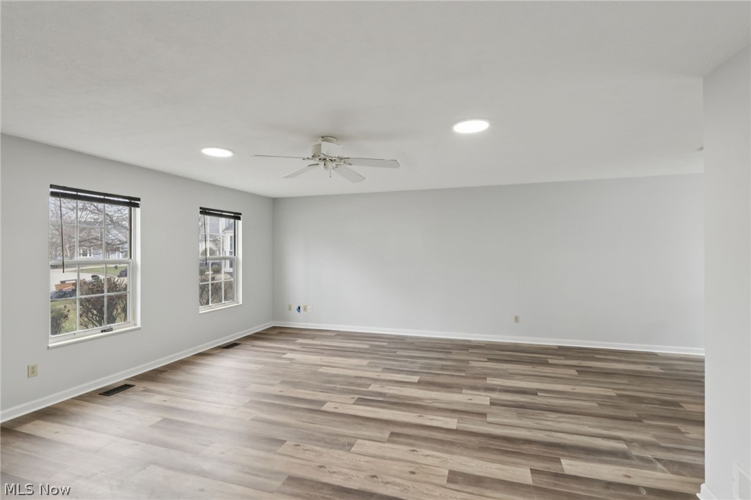 Settlers Village Condo - Residential