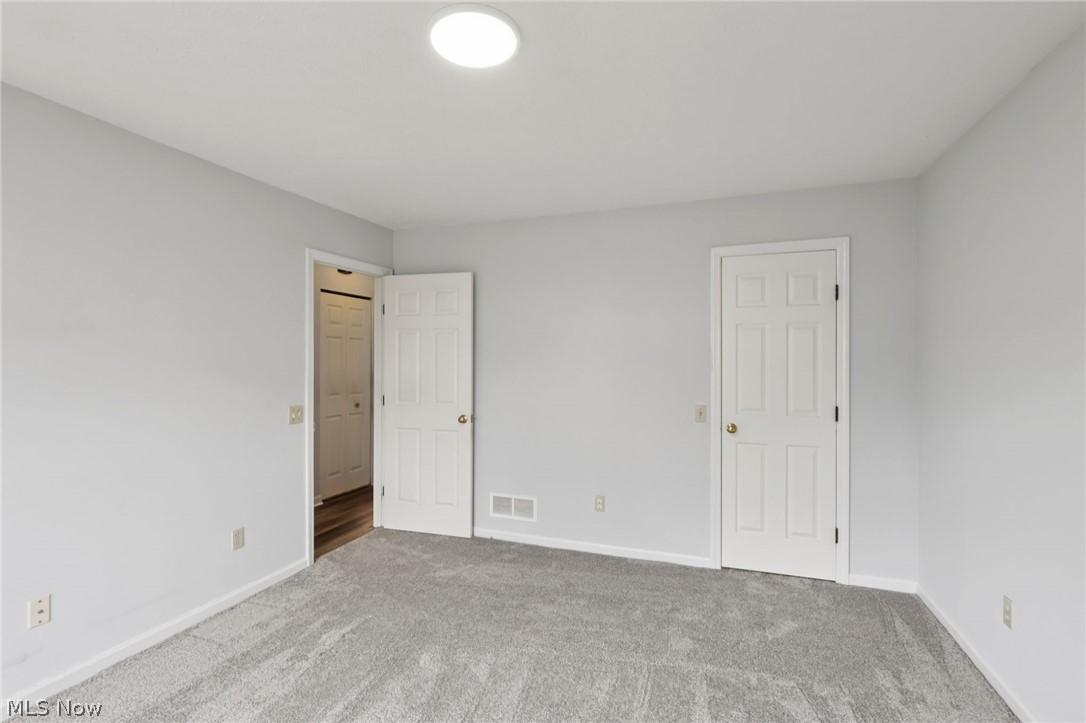 Settlers Village Condo - Residential