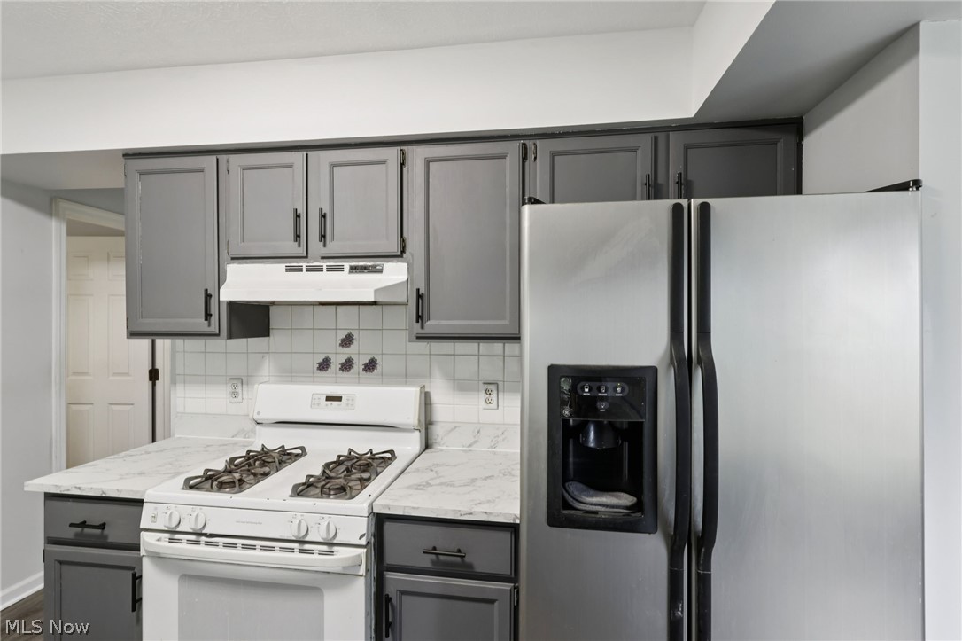 Settlers Village Condo - Residential