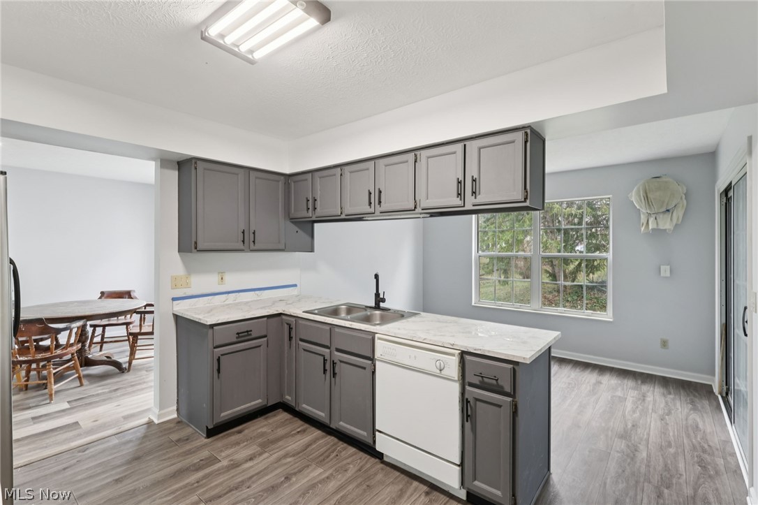 Settlers Village Condo - Residential