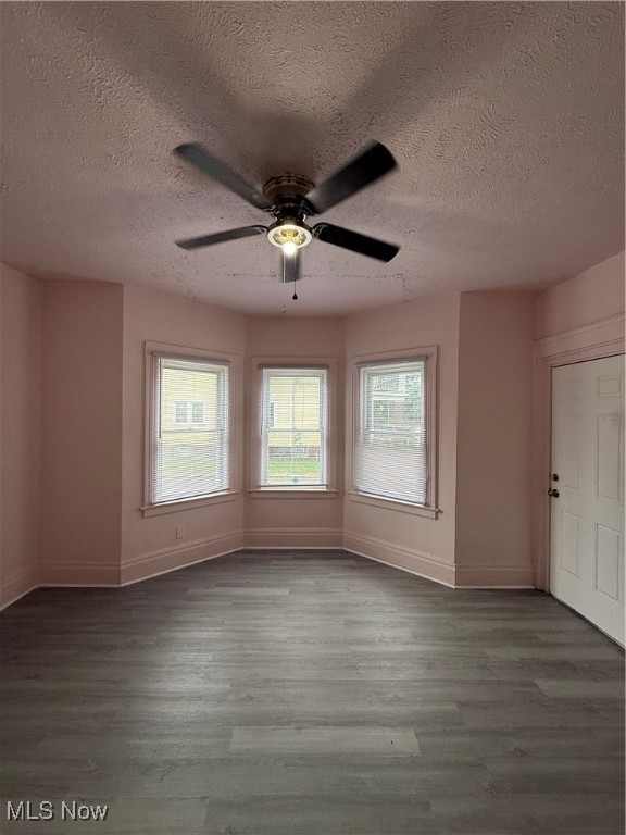 J G M Hoyts - Residential Lease