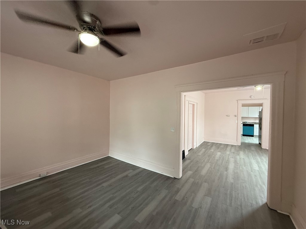 J G M Hoyts - Residential Lease