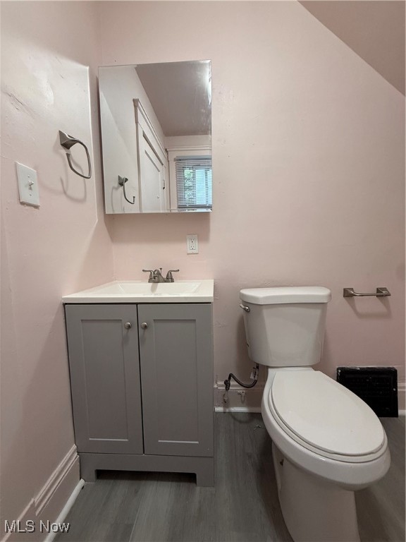 J G M Hoyts - Residential Lease