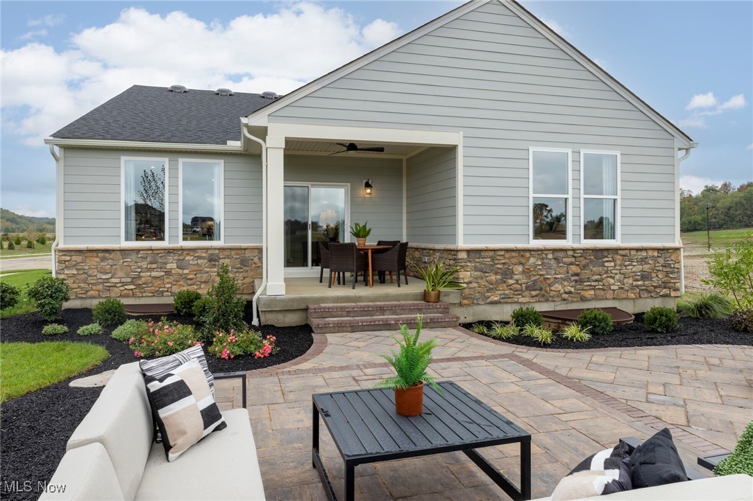 Spring Hill Villas - Residential