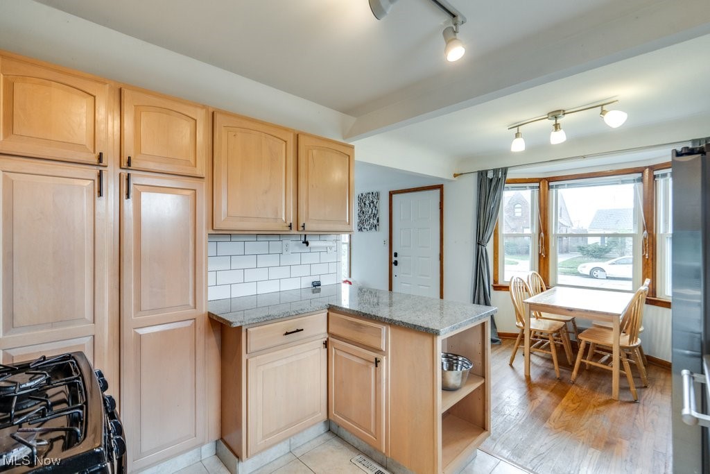 14401 Roxboro Avenue, Cleveland, Ohio image 17