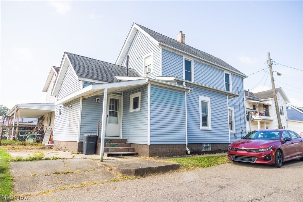 Photo of 24 Houston Street SW, Massillon, OH 44647 (MLS # 5224328)