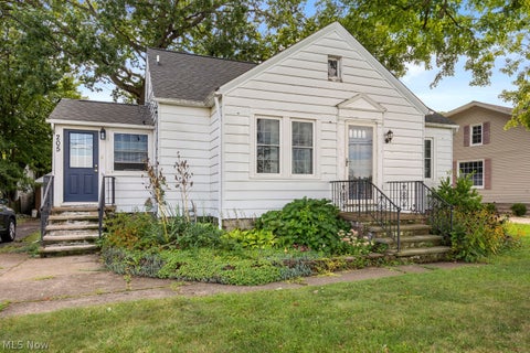 Photo for 205 North Ridge Road W