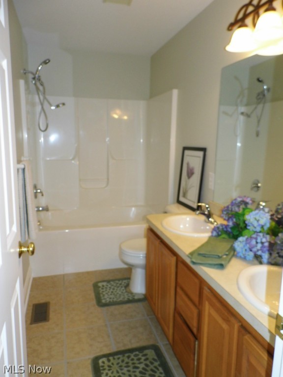 Lakes/Franklin Mills - Residential
