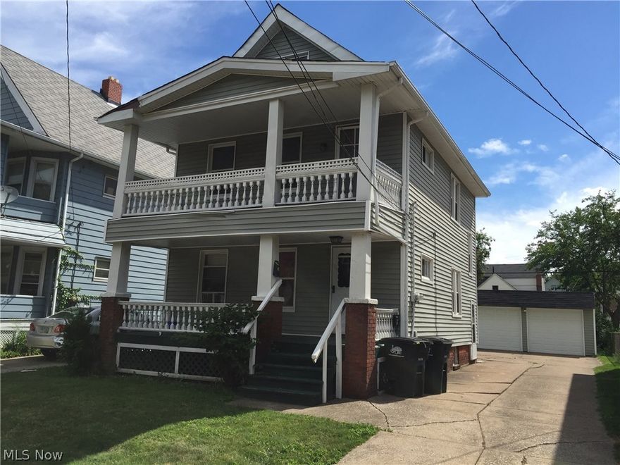 Looking for a low maintenance multi family in the in the desirable city of Lakewood? Look no further, this home has updates featuring new roof, siding, electrical, and more! Live in one half and have your renter pay your mortgage or keep this as a cash flowing property!