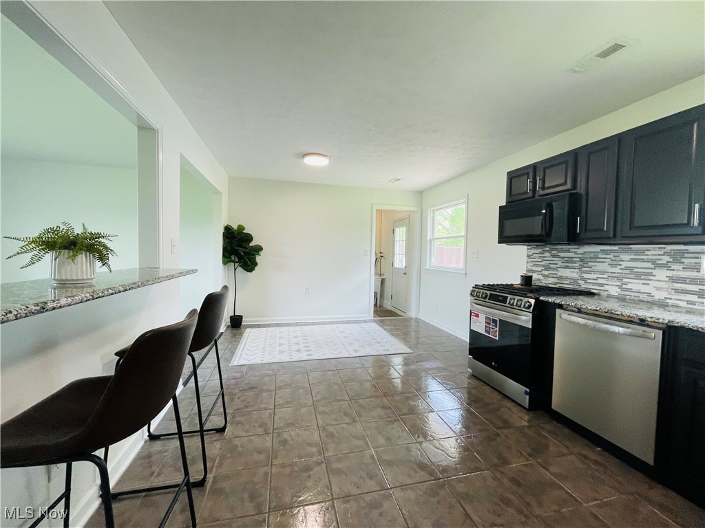 9284 June Drive, Streetsboro, Ohio image 7