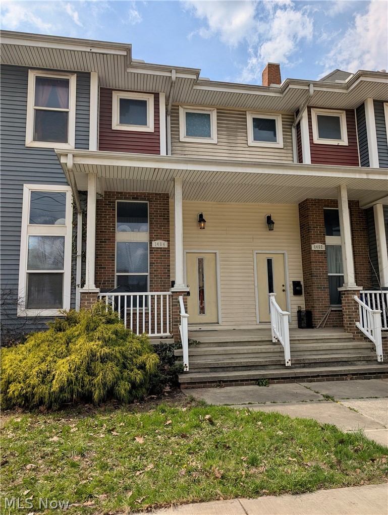 1454 E 105th Street