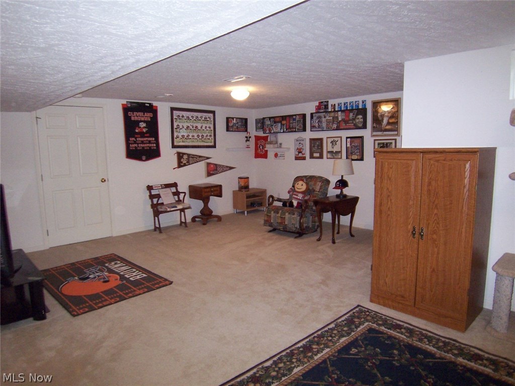 Woodbury Condo - Residential