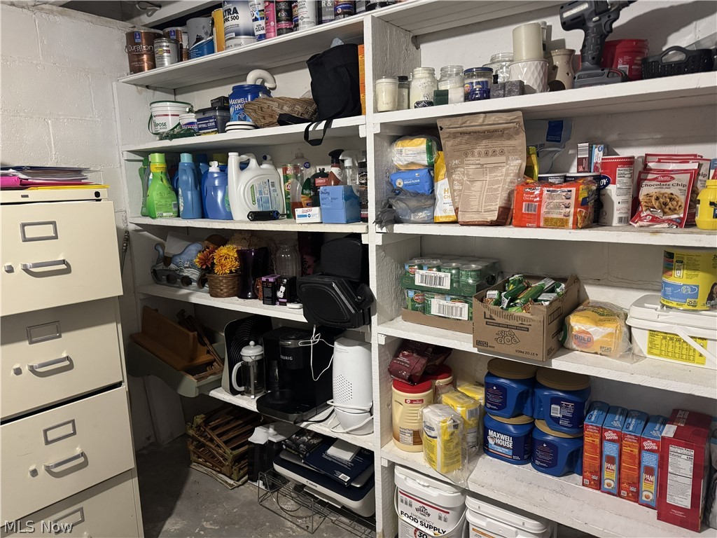 Barberton Realty Companys Wes - Residential