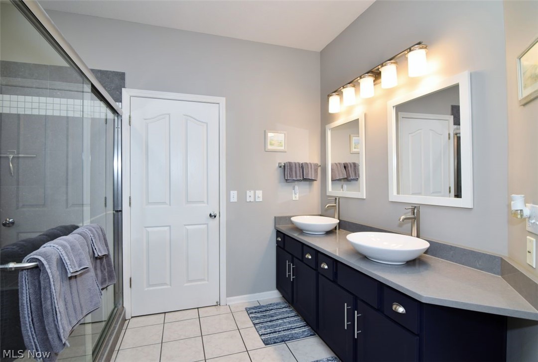 Country Club Village Ph 02 Clstr - Residential