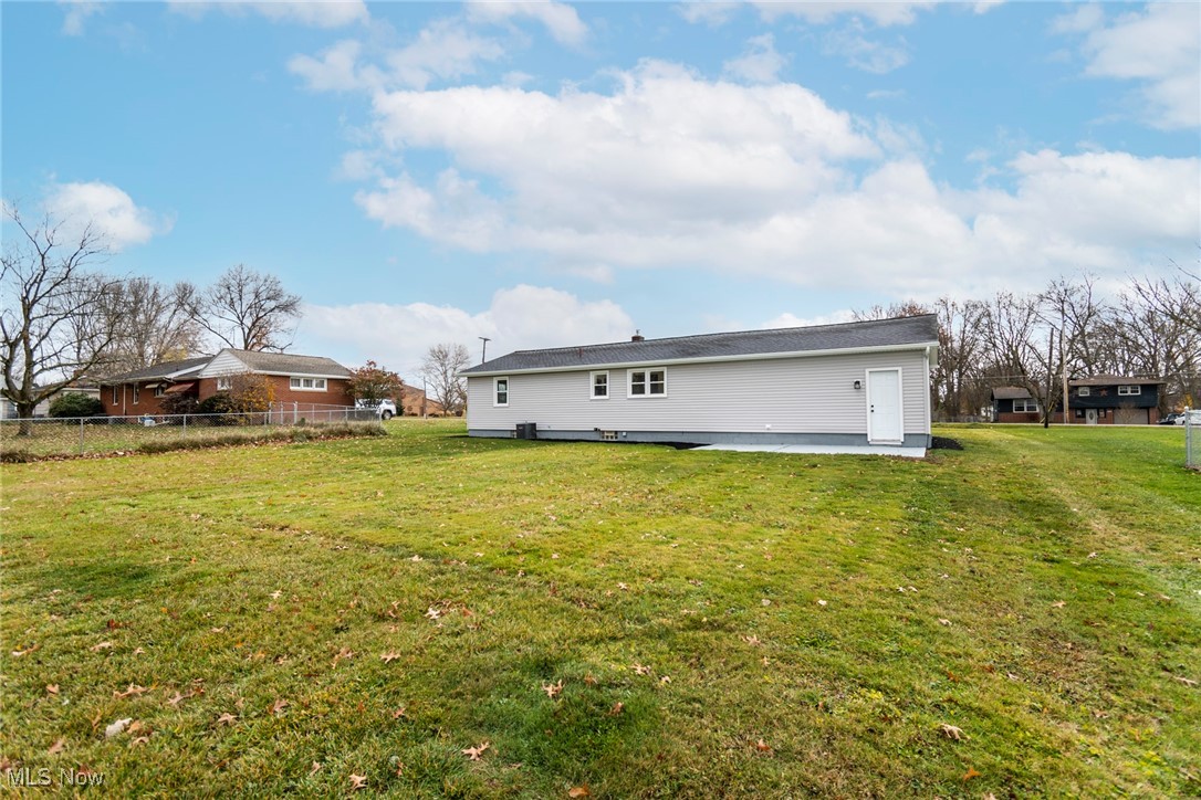 895 N 12th Street, Sebring, Ohio image 35