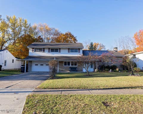 Photo for 415 Whitman Boulevard
