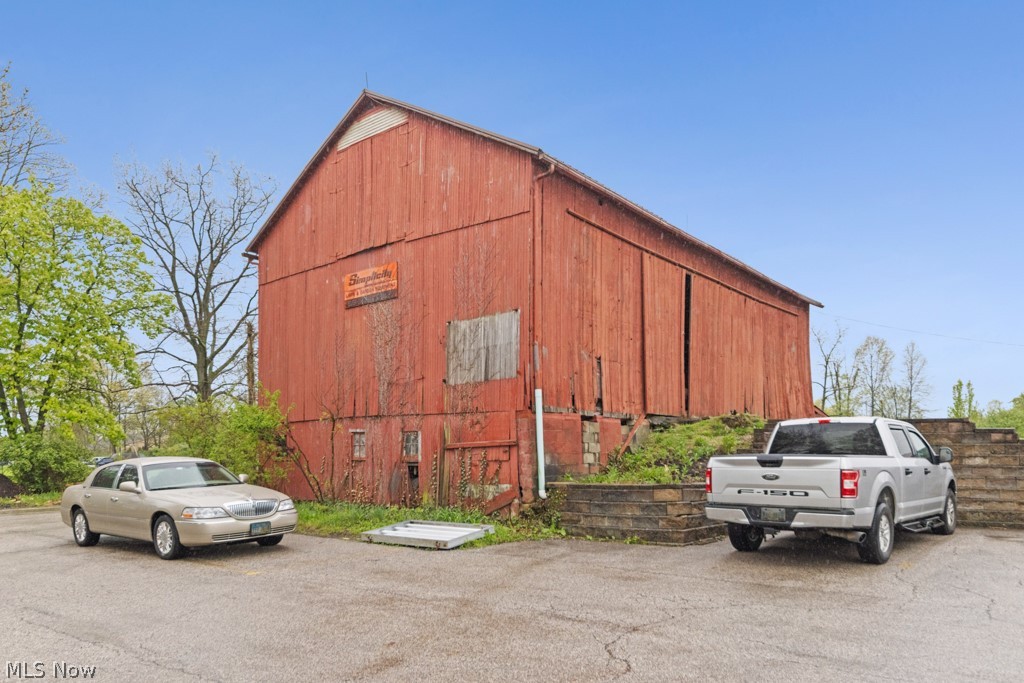 2480 & 2464 Medina Road