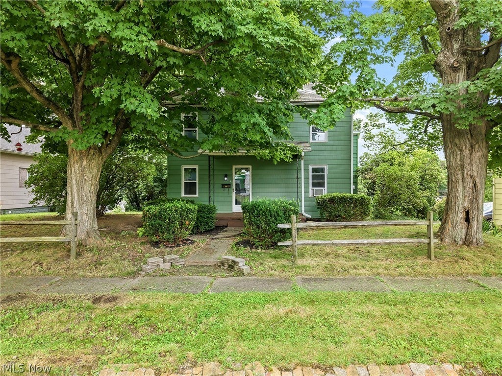 Photo of 238 W High Street, Lisbon, OH 44432 (MLS # 5226063)