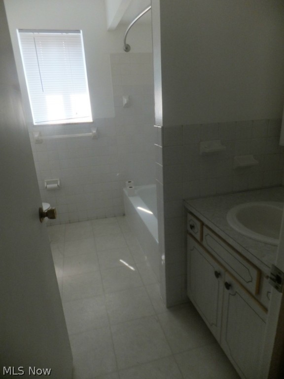 Tuxedo Ext Allotment/M C Aupin - Residential Income