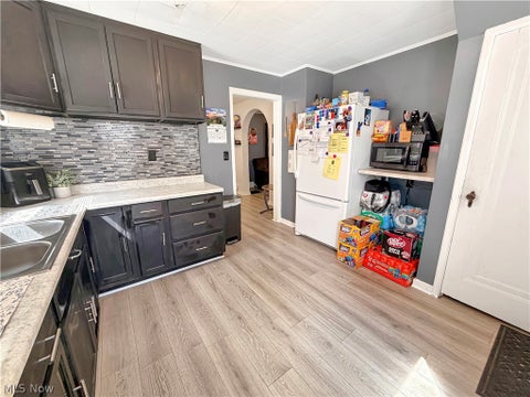 Tiny photo for 911 17th Street NE, Massillon, OH 44646 (MLS # 5239821)