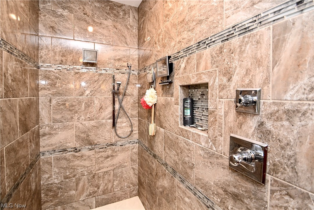 Kings Ridge Ph Four - Residential