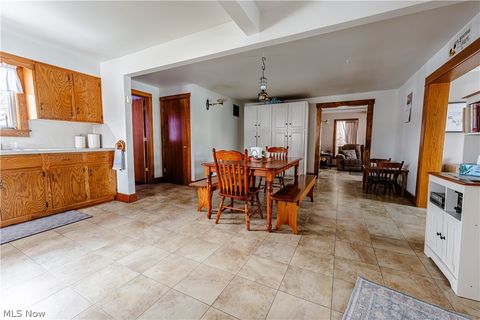 Tiny photo for 16350 Nauvoo Road, Middlefield, OH 44062 (MLS # 5190198)