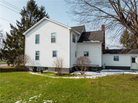 Tiny photo for 16350 Nauvoo Road, Middlefield, OH 44062 (MLS # 5190198)